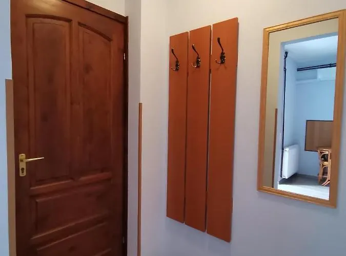 Rozsa Apartament *